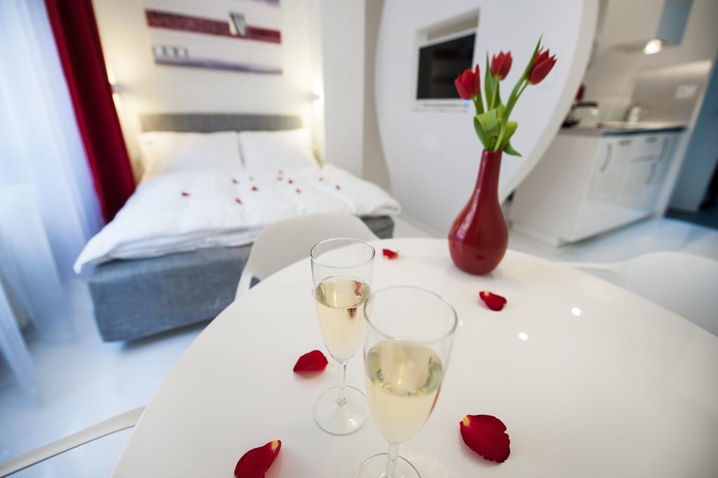 Honeymoon Ruterra Studio Prag Rum bild